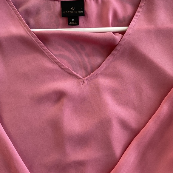 Worthington Blush Blouse, size medium, like new condition - Picture 2 of 3